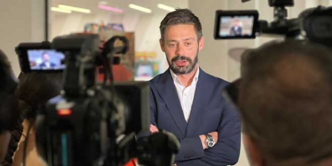 Milan Vasić promovisao &#8220;Bolnu ljubu&#8221;! (VIDEO), Gradski Magazin